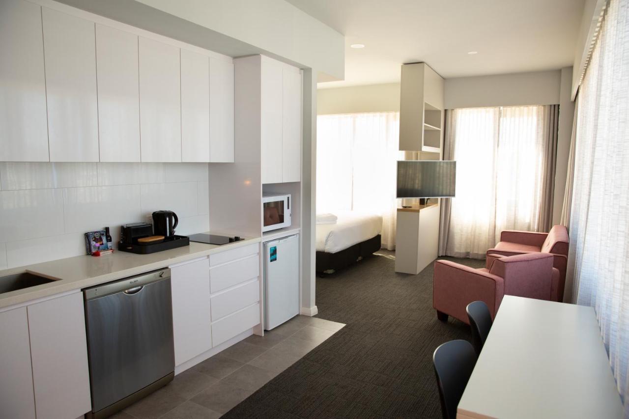 The Gerald Apartment Hotel Geraldton Exterior photo